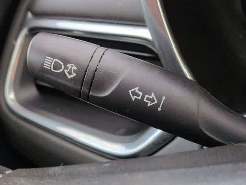 Used 2018 Chevrolet Equinox LT image 26