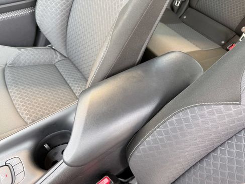 Used 2020 Toyota C-HR LE FWD image 23