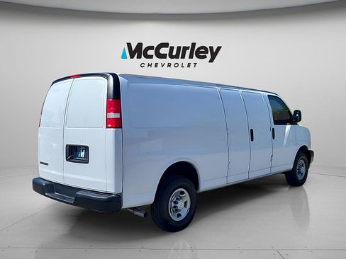 Used 2025 Chevrolet Express 2500 Extended w/ Driver Convenience Package RWD image 7