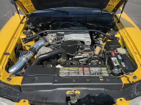 Used 1995 Ford Mustang GT RWD image 9