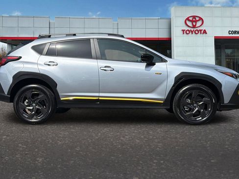 Used 2025 Subaru Crosstrek 2.5i Sport AWD/4WD image 3