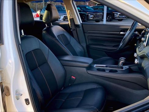 Used 2022 Nissan Altima 2.5 SR image 8