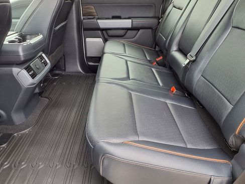 Used 2025 Ford F150 Lariat w/ Equipment Group 501A Mid image 11