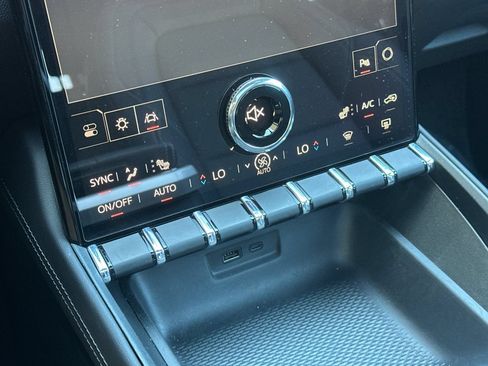 Used 2026 GMC Terrain Elevation w/ Elevation Premium Package AWD/4WD image 21