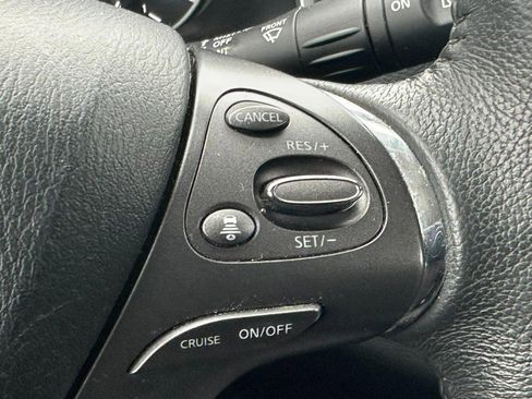 Used 2023 Nissan Murano SV image 18