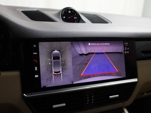 Certified 2023 Porsche Cayenne image 34