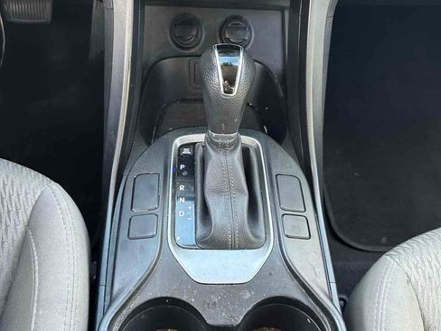 Used 2018 Hyundai Santa Fe Sport image 34