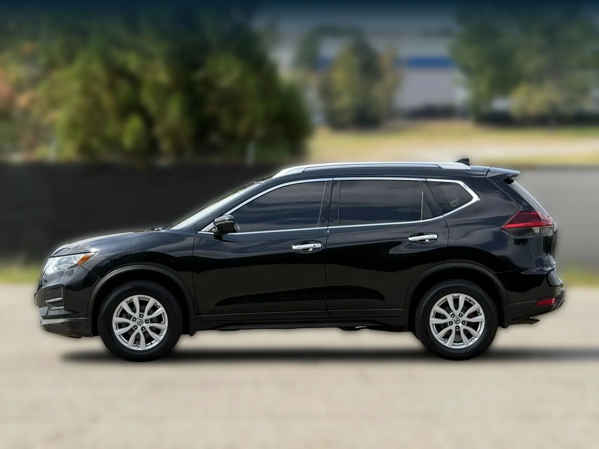 Used 2018 Nissan Rogue SV AWD/4WD image 8
