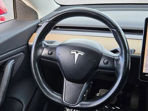 Used 2018 Tesla Model 3 Long Range image 13