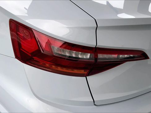 Used 2019 Volkswagen Jetta SEL FWD image 27