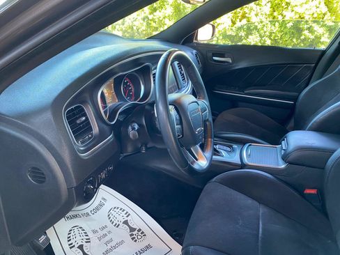 Used 2015 Dodge Charger R/T RWD image 24