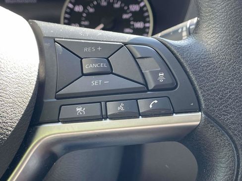 Used 2024 Nissan Sentra SV FWD image 20