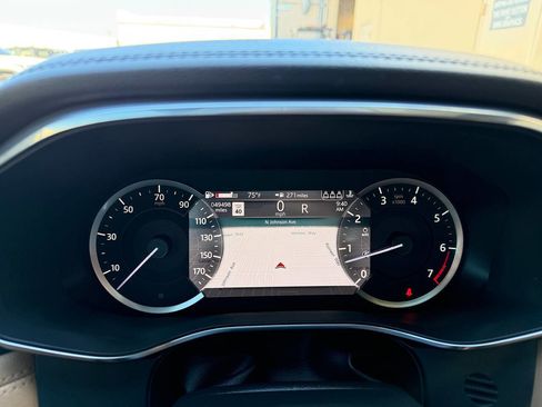 Used 2022 Jaguar F-PACE S image 21