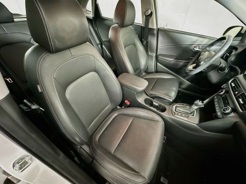 Used 2021 Hyundai Kona Ultimate w/ Cargo Package FWD image 31