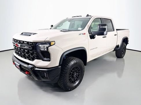 New 2026 Chevrolet Silverado 2500 ZR2 AWD/4WD image 3