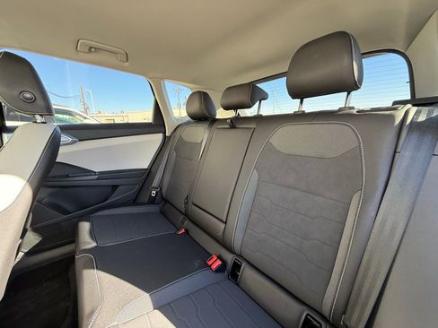 New 2025 Volkswagen Taos SE image 7
