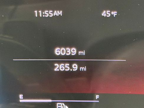 Used 2025 Audi Q5 Premium w/ Convenience Package image 23