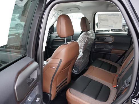 New 2026 Ford Bronco Sport Outer Banks w/ Outer Banks Tech Package+ AWD/4WD image 12