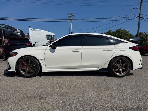Used 2023 Honda Civic Type R image 3