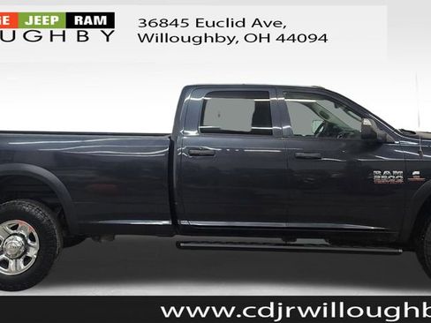 Used 2018 RAM 2500 Tradesman w/ Chrome Appearance Group image 4