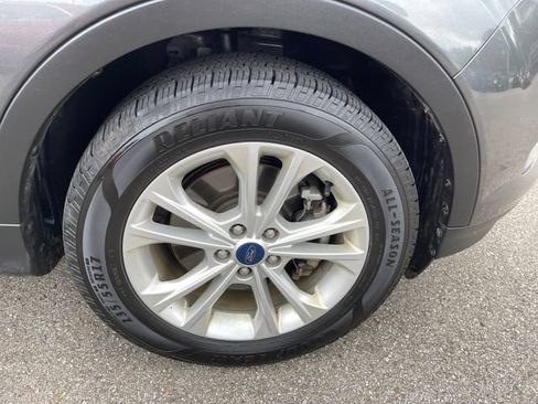 Used 2019 Ford Escape SE AWD/4WD image 38