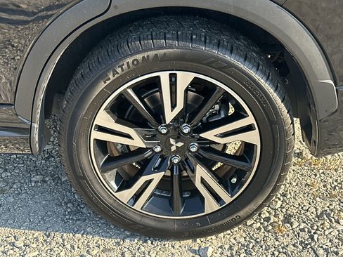 Used 2024 Mitsubishi Eclipse Cross SEL AWD/4WD image 19