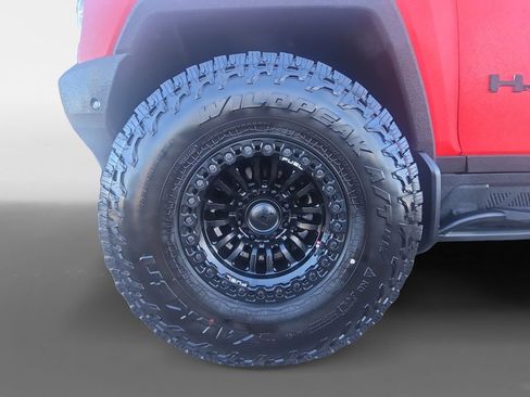 Used 2025 GMC Hummer EV 3X w/ Extreme Off-Road Package image 16