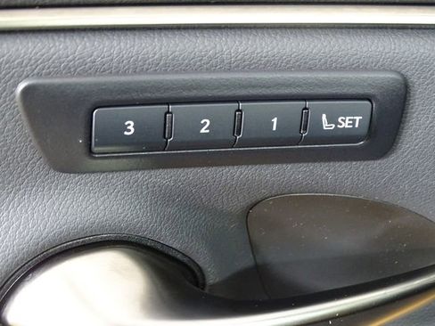 Used 2022 Lexus ES 350 w/ Premium Package image 18