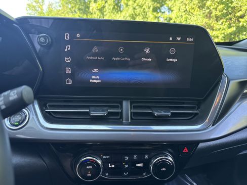 Used 2025 Chevrolet Trax ACTIV w/ Driver Confidence Package FWD image 15