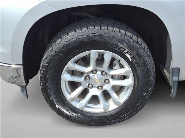 Used 2022 Chevrolet Silverado 1500 LT AWD/4WD image 15