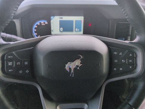 Used 2023 Ford Bronco Black Diamond AWD/4WD image 9