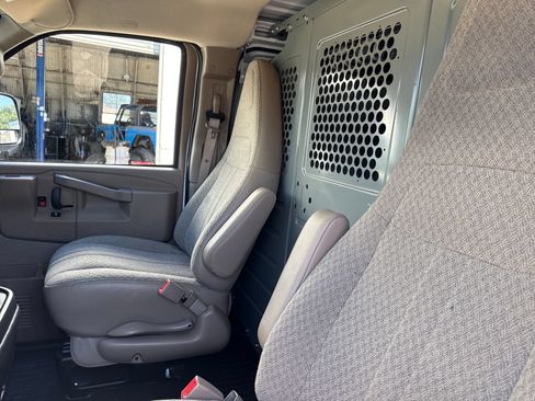 Used 2022 GMC Savana 2500 w/ Driver Convenience Package RWD image 25