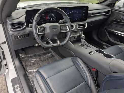Used 2025 Ford Mustang GT Premium RWD image 20