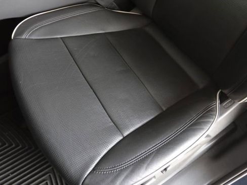 Certified 2022 Cadillac Escalade ESV Premium Luxury w/ Performance Package image 23