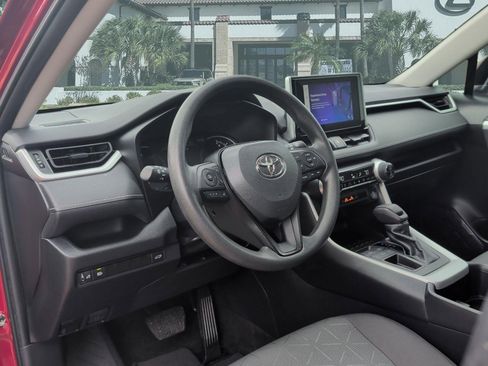 Used 2023 Toyota RAV4 XLE w/ Convenience Package FWD image 11