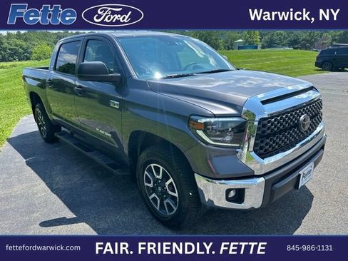 Used 2021 Toyota Tundra SR5 w/ TRD Off-Road Package AWD/4WD image 4