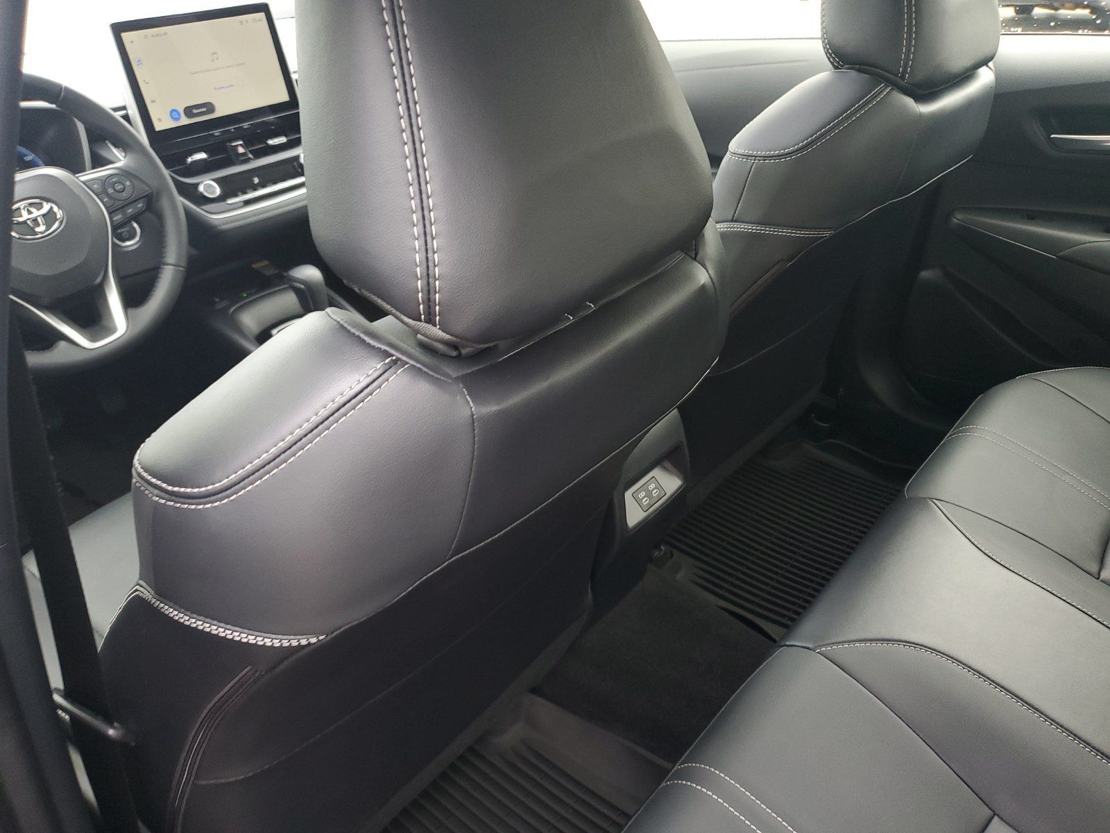 Certified 2026 Toyota Corolla XLE FWD image 14