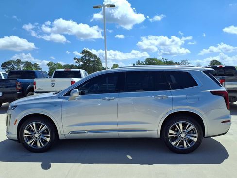 Used 2020 Cadillac XT6 Premium Luxury FWD image 8