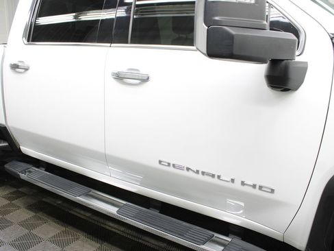 Used 2022 GMC Sierra 2500 Denali AWD/4WD image 44
