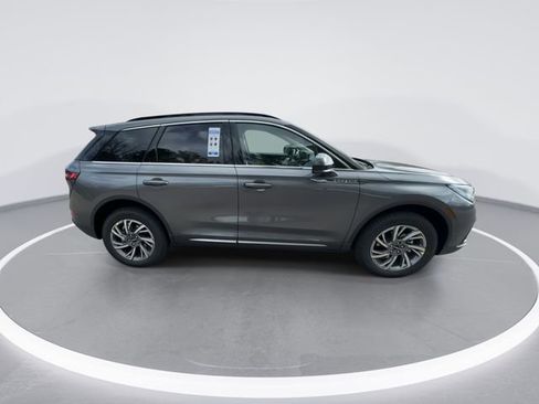 New 2026 Lincoln Corsair Premiere FWD image 9