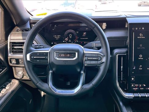 Used 2025 GMC Yukon Elevation w/ LPO, Elevation Black Package image 6