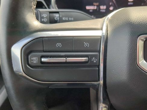 Used 2024 GMC Canyon Elevation w/ Elevation Premium Package RWD image 16