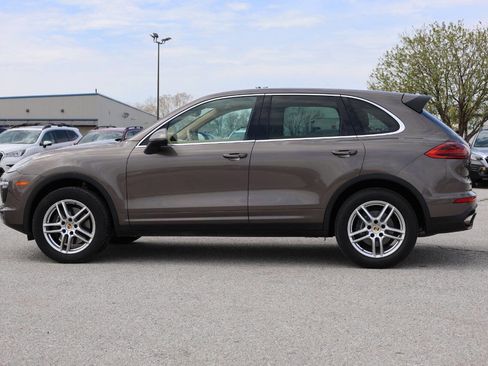 Used 2016 Porsche Cayenne image 8