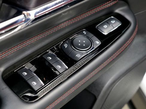 Used 2025 Lincoln Corsair Grand Touring image 21