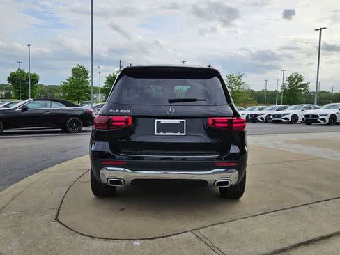 Used 2026 Mercedes-Benz GLB 250 image 8