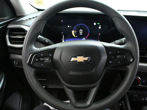 Used 2024 Chevrolet TrailBlazer LT w/ Driver Confidence Package image 13