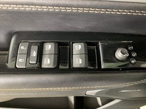 Used 2024 Jeep Wagoneer Series II w/ Flexible Seating Group image 31