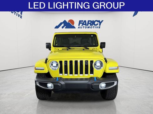 Used 2022 Jeep Wrangler Unlimited Sahara w/ Cold Weather Group AWD/4WD image 4