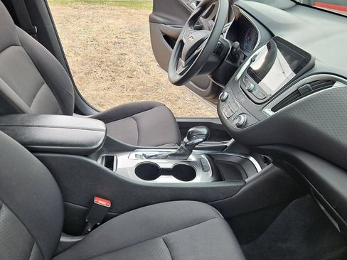 Used 2022 Chevrolet Malibu LT image 26
