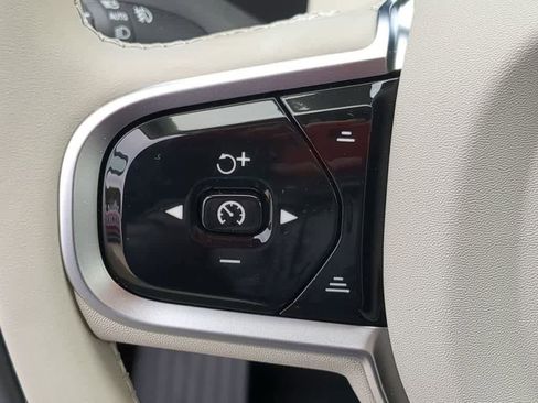 New 2026 Volvo XC90 B6 Ultra w/ Protection Package image 27